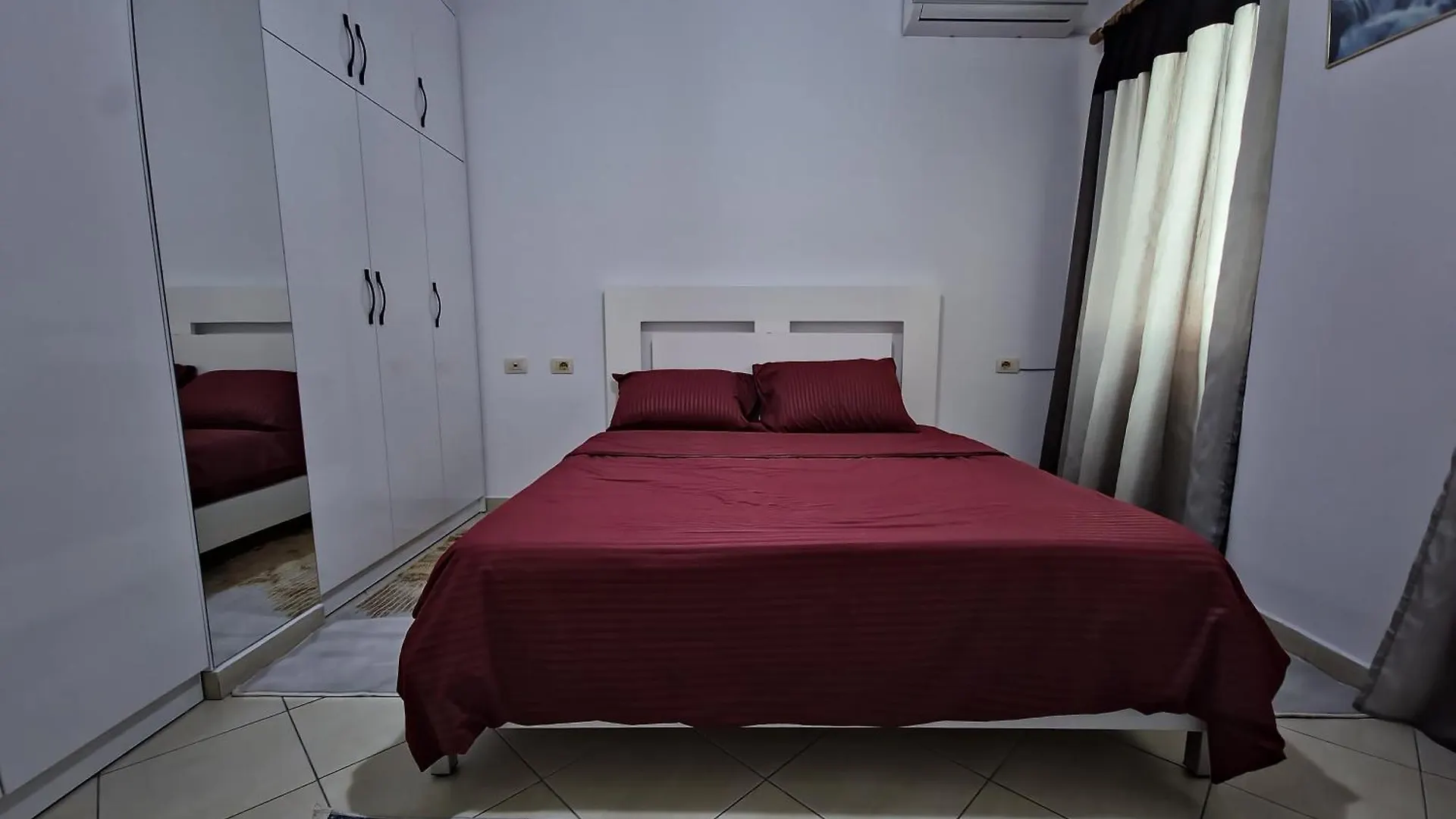 Siar Apartment Tirana 0*,  Albania